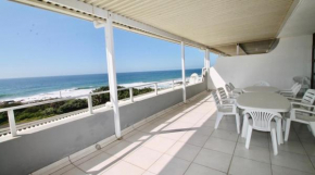 Vinkel nr 8 at Manaba Beach, Margate